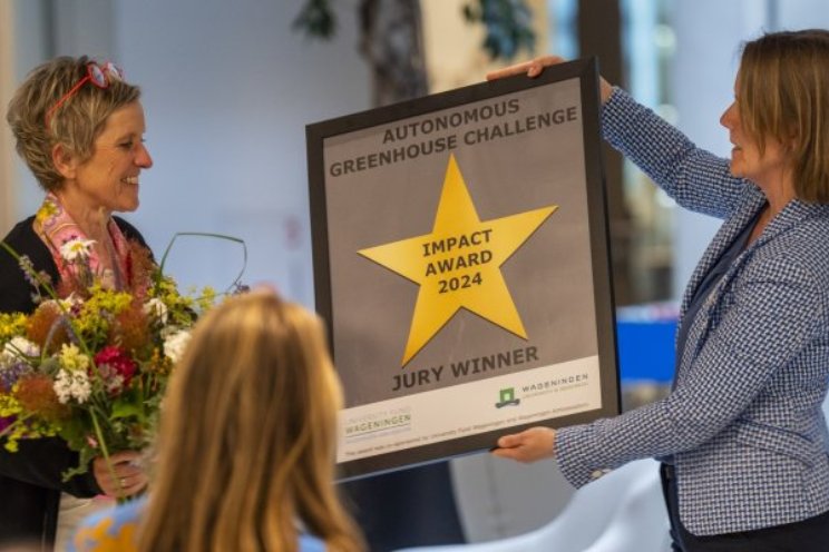 Autonomous Greenhouse Challenge wint award